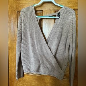 Open Back Sweater sz L